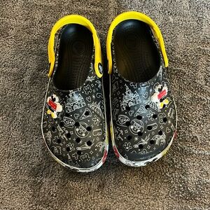 Mickey Mouse crocs
